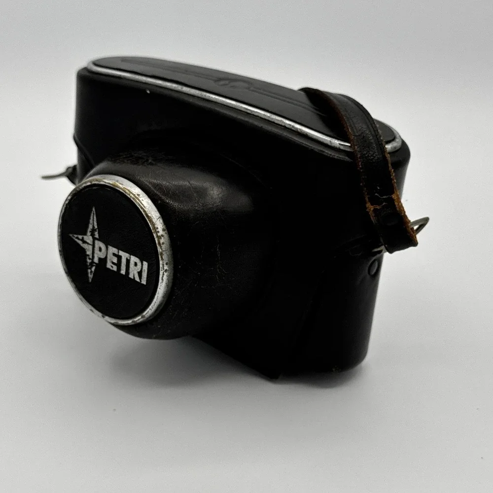 Petri 7 Rangefinder 35mm Film Camera C Petri 4.5cm Lens Japan w/‎ Case Untested